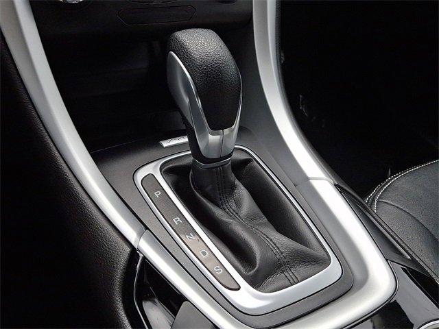 Used 2015 Ford Fusion SE w/ Equipment Group 201A image 15