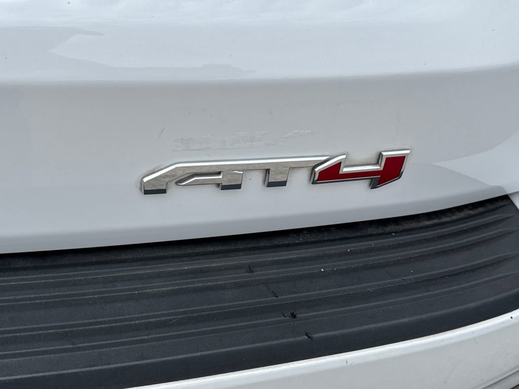 Used 2022 GMC Yukon AT4 image 5