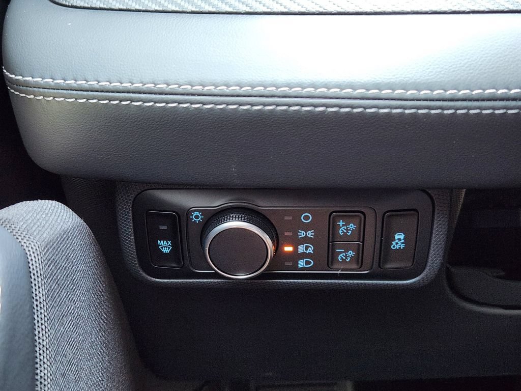 Certified 2024 Ford Mustang Mach-E Select AWD/4WD image 33