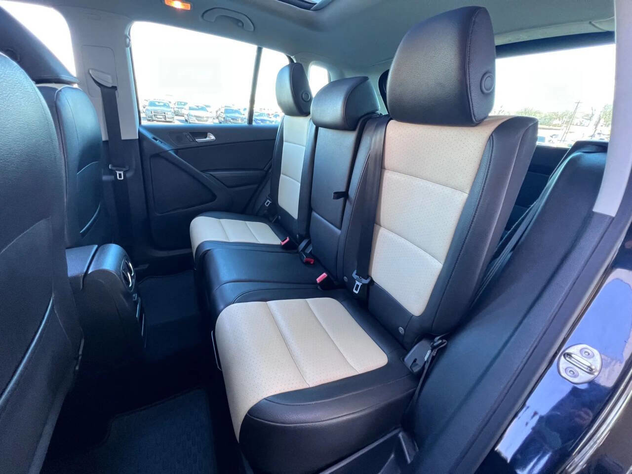 Used 2017 Volkswagen Tiguan Wolfsburg Edition image 16
