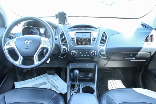 Used 2011 Hyundai Tucson GLS FWD image 16
