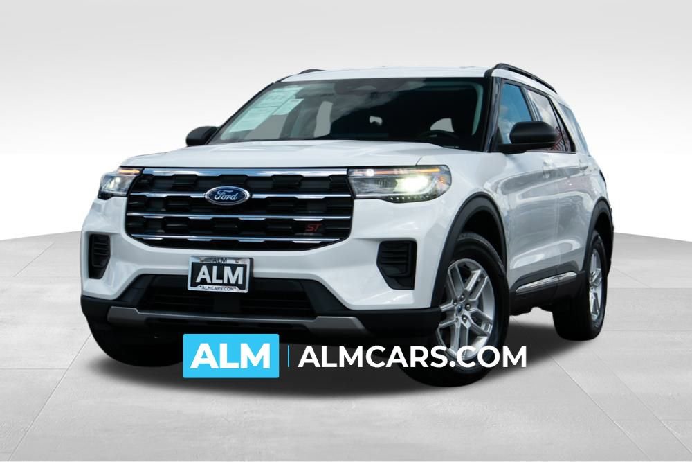Used 2025 Ford Explorer Active image 1