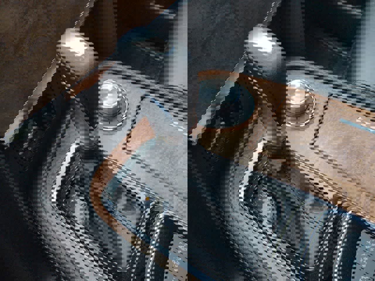 Used 2022 Nissan Armada SL w/ Captain's Chairs Package image 32