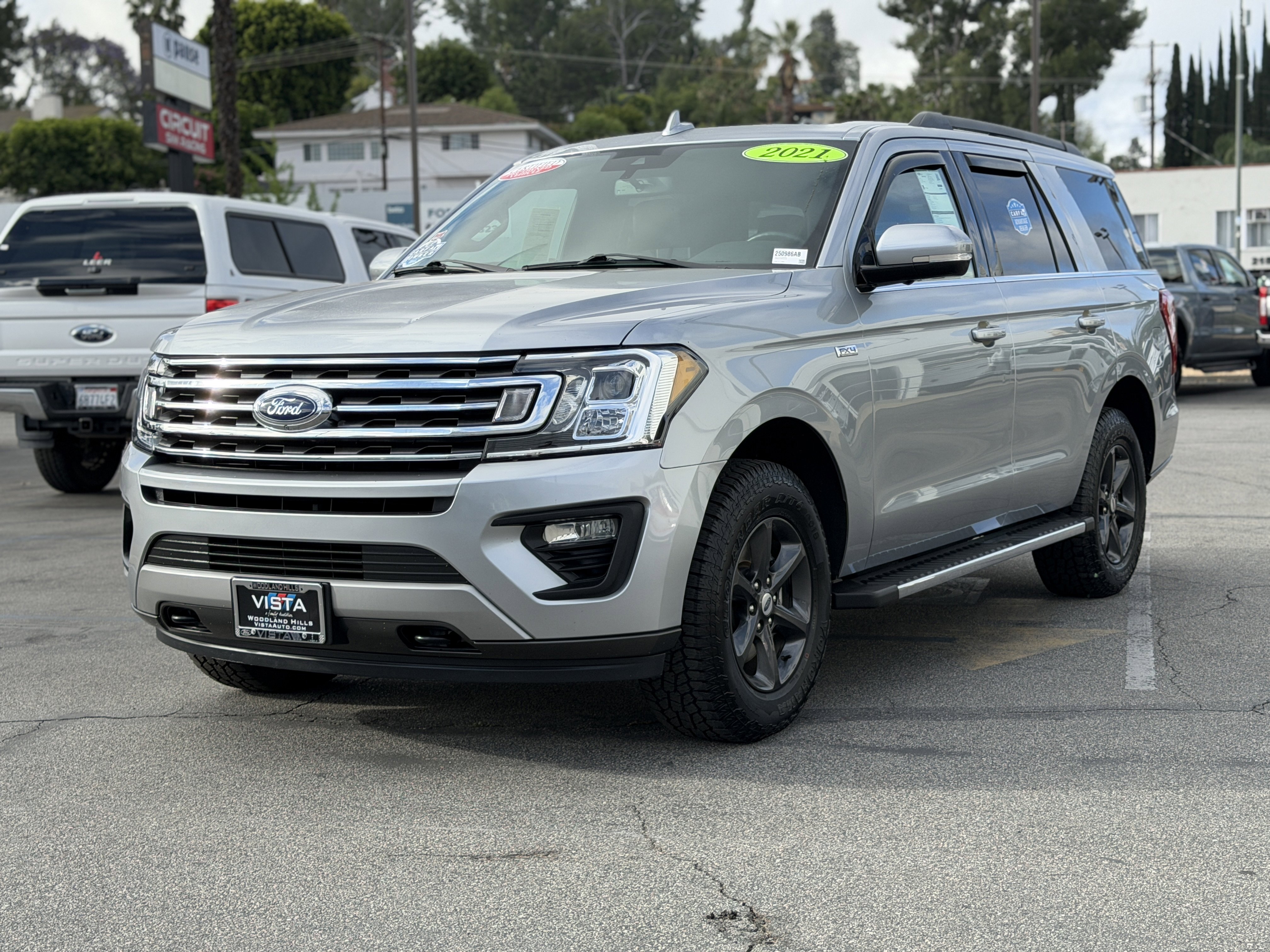 Certified 2021 Ford Expedition XLT AWD/4WD image 3