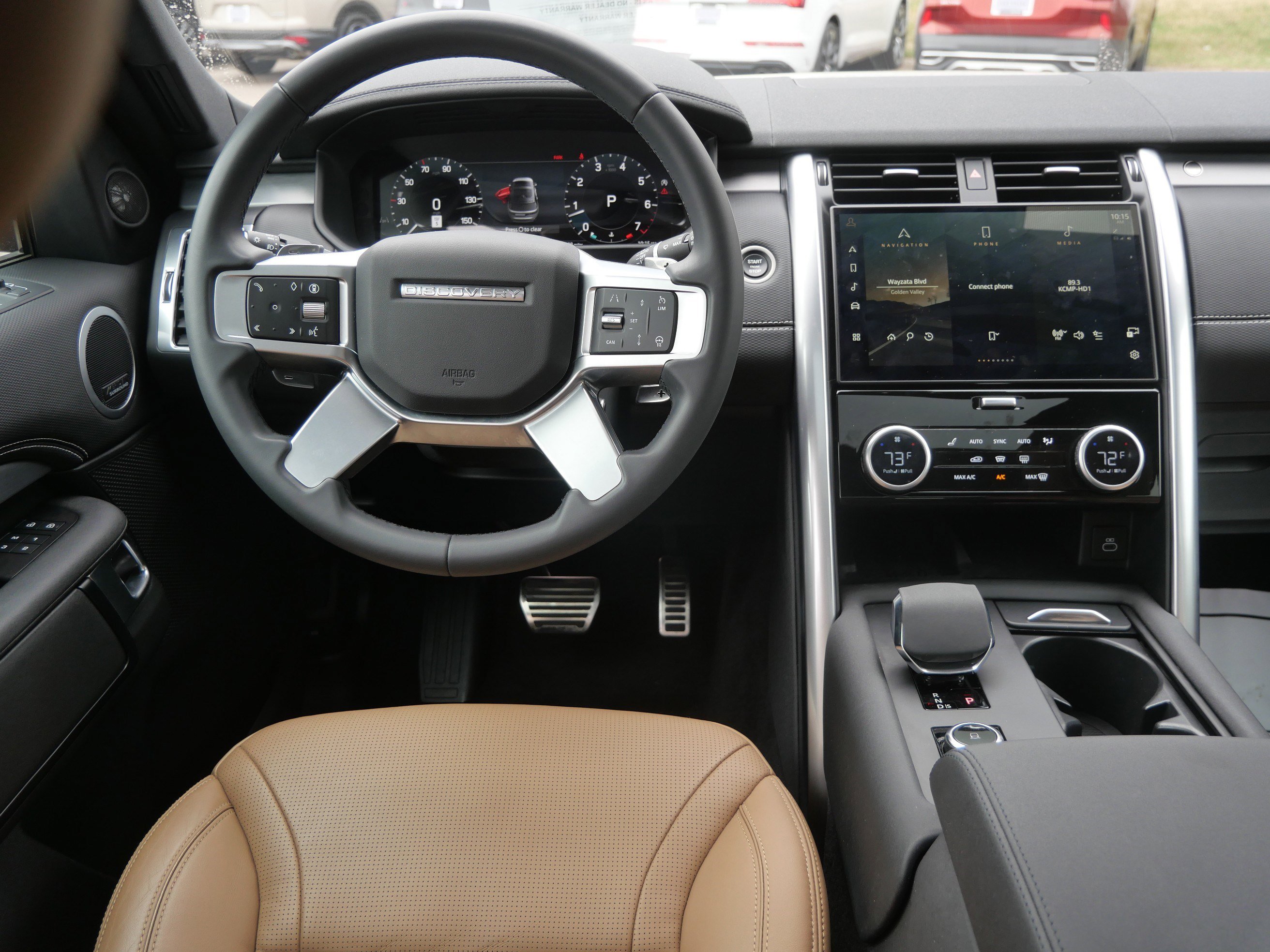 Certified 2024 Land Rover Discovery Dynamic SE AWD/4WD image 18