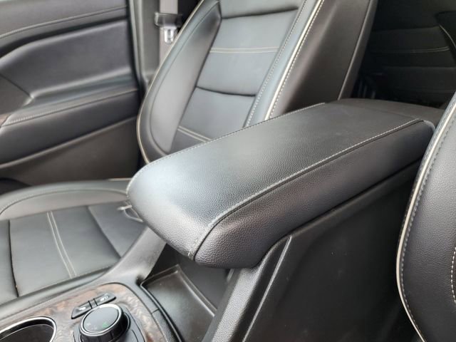 Used 2021 GMC Acadia Denali w/ Denali Technology Package image 28