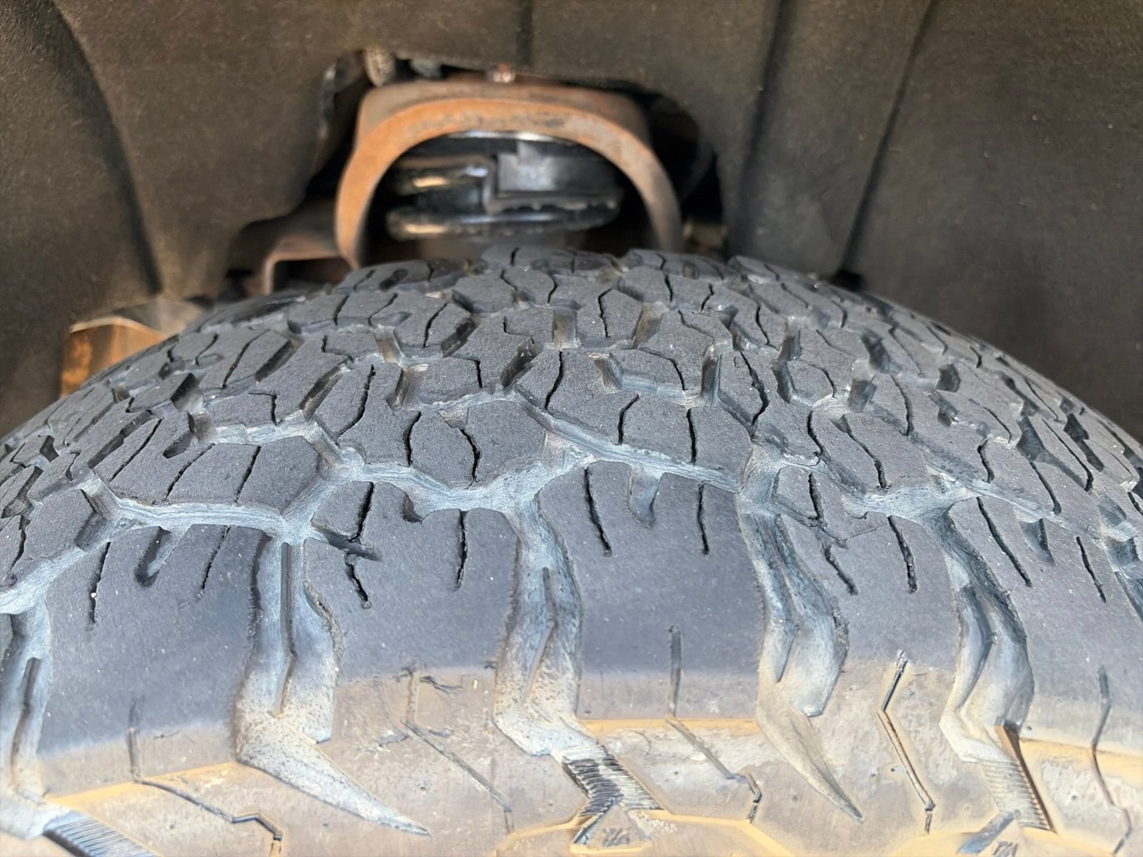 Used 2018 GMC Sierra 1500 SLE w/ SLE Value Package AWD/4WD image 10