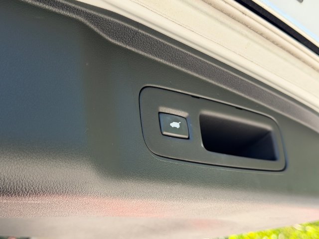 Used 2015 Honda CR-V Touring image 18