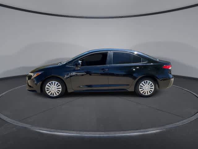 Used 2025 Toyota Corolla LE FWD image 5