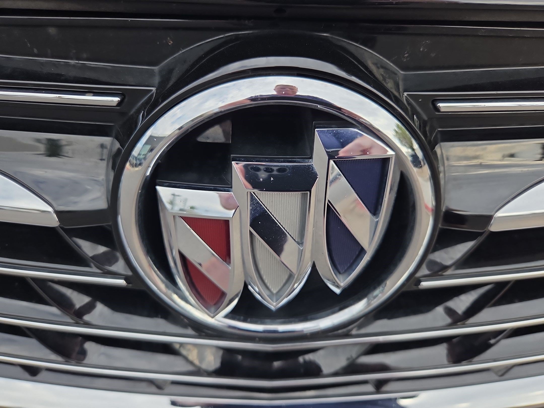 Certified 2022 Buick Envision Preferred FWD image 23