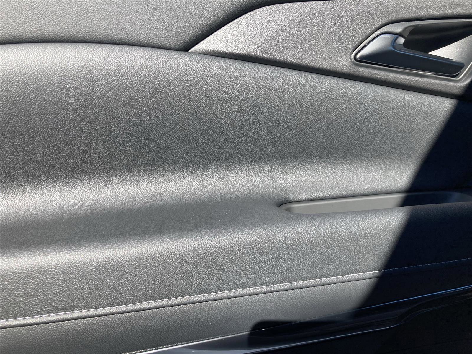 New 2026 Chevrolet Traverse LT w/ Sun and Wheel Package image 19