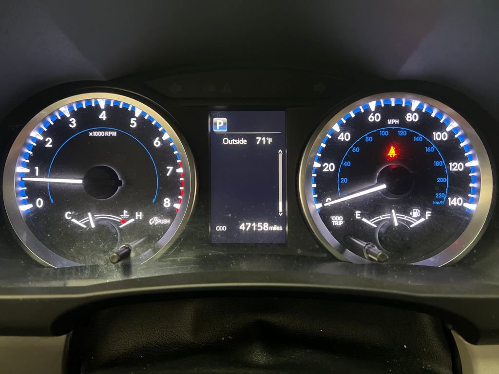 Used 2018 Toyota Highlander LE image 18