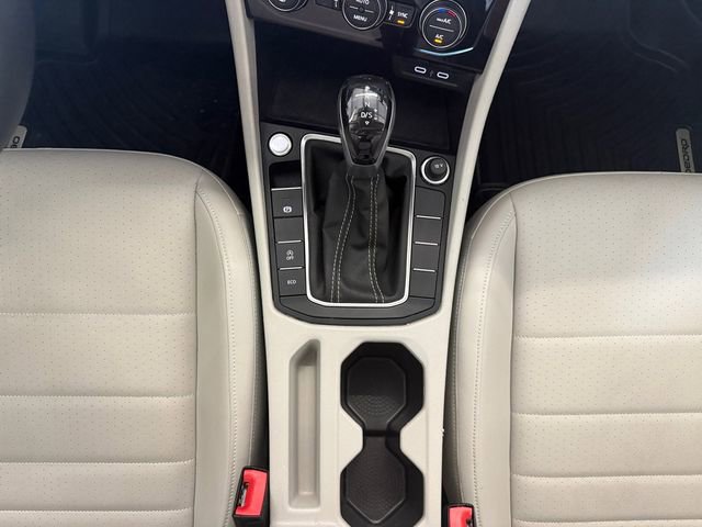 Used 2022 Volkswagen Jetta SE image 11