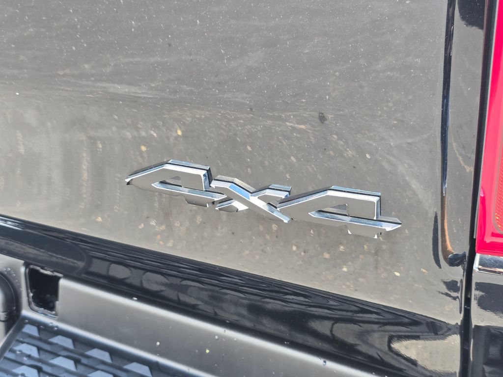 Used 2023 RAM 1500 Laramie AWD/4WD image 12