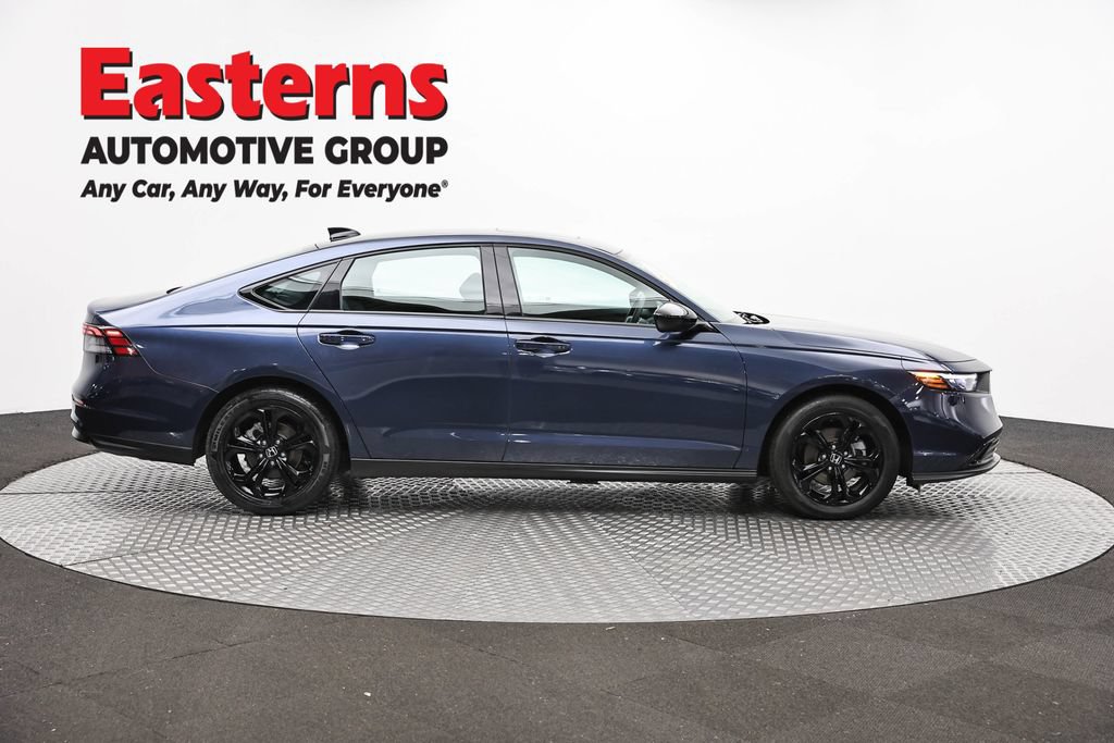 Used 2025 Honda Accord SE image 4