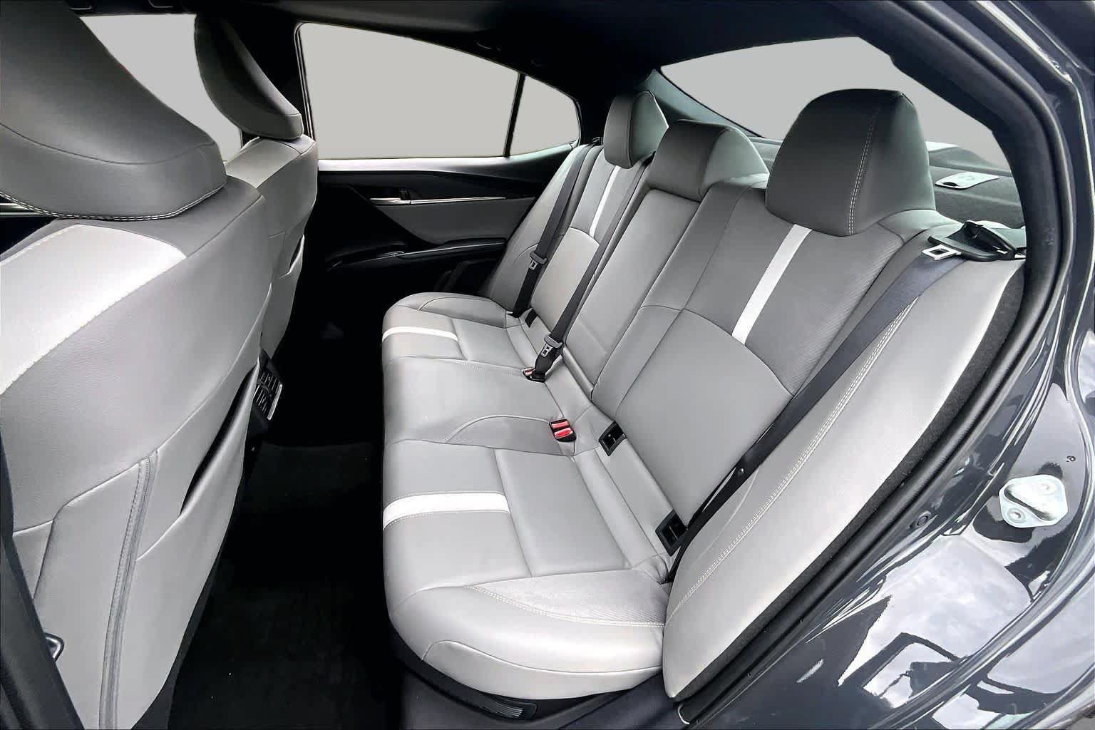 Used 2025 Toyota Camry SE w/ Convenience Package AWD/4WD image 20