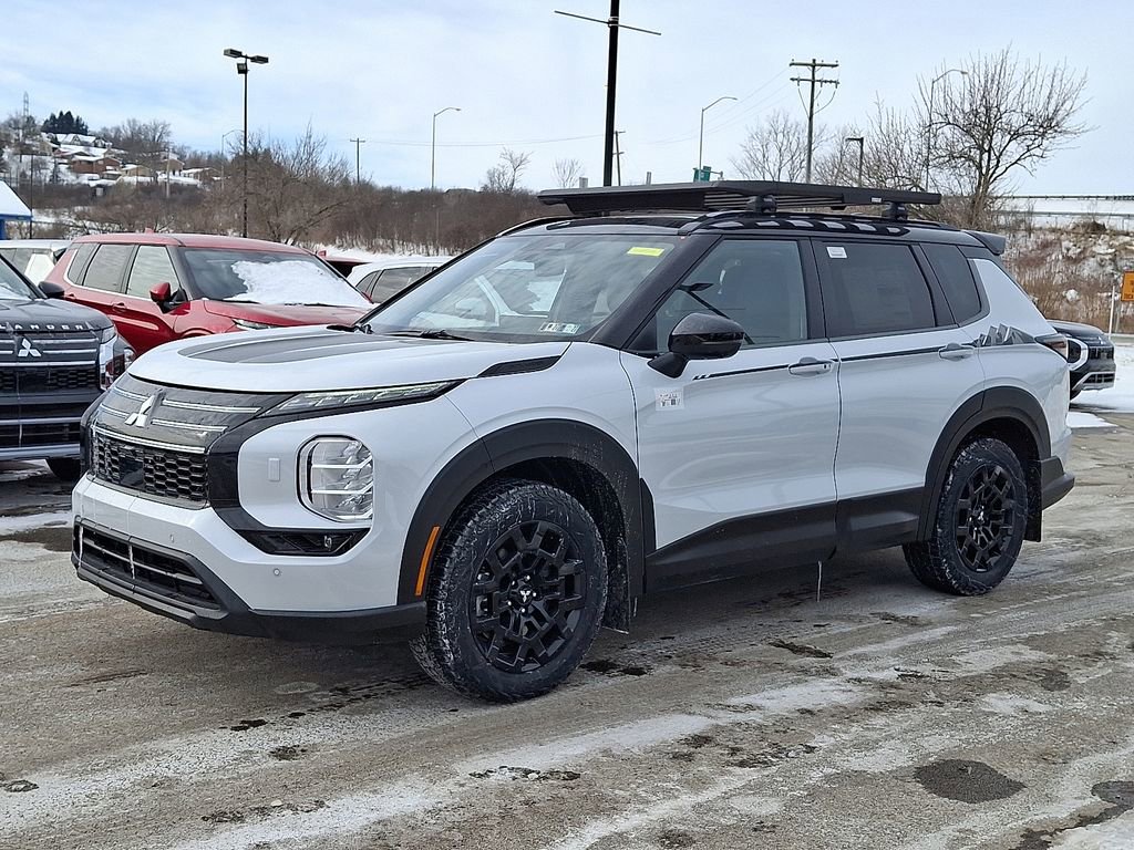 New 2026 Mitsubishi Outlander Trail Edition image 2