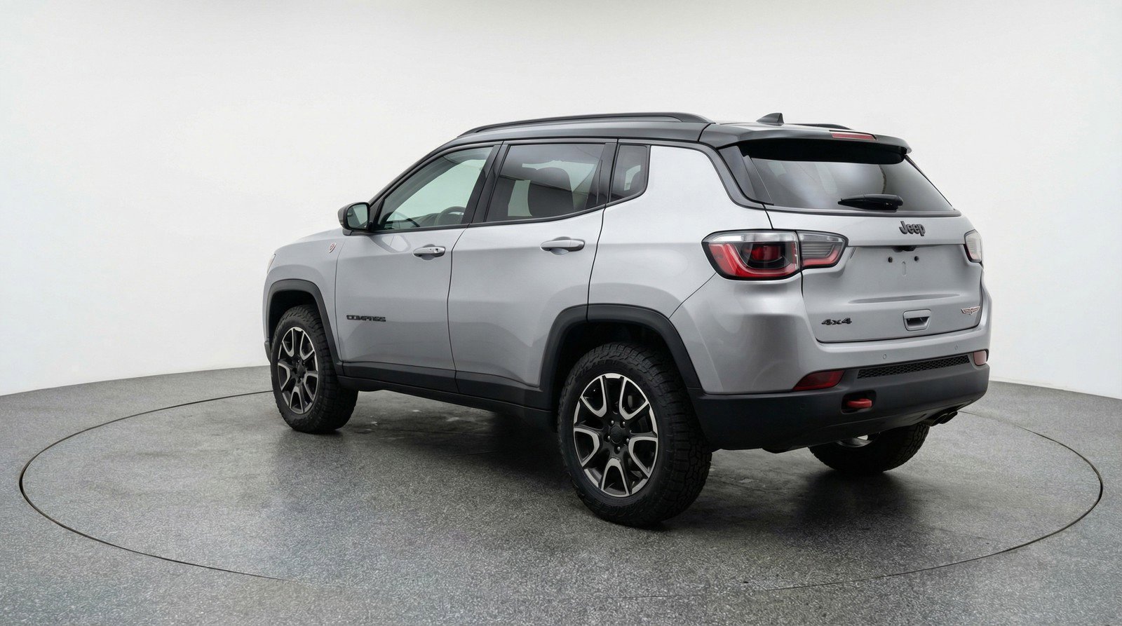 Used 2025 Jeep Compass Trailhawk image 6
