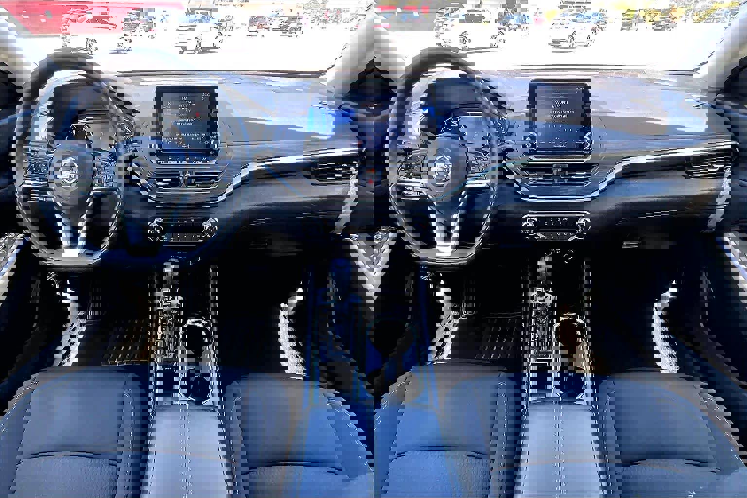 Used 2023 Nissan Altima 2.5 SV image 16