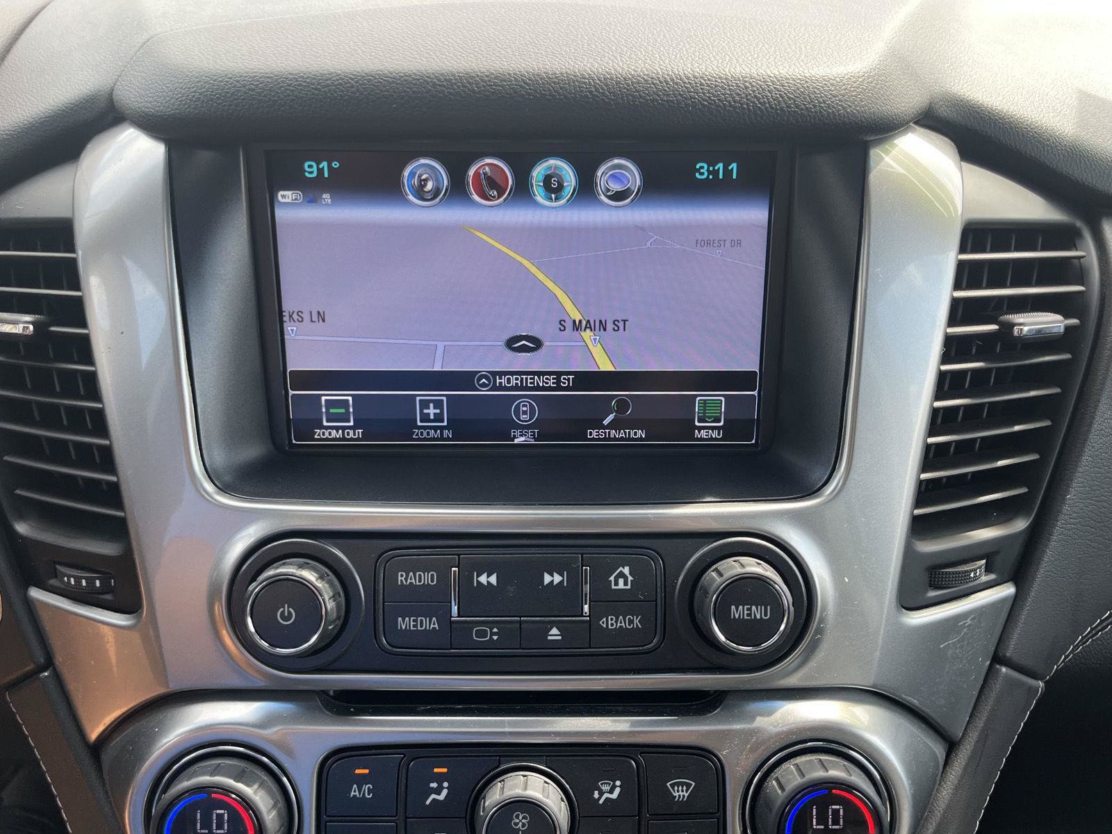 Used 2019 Chevrolet Tahoe Premier AWD/4WD image 11
