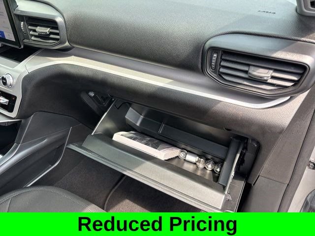 Used 2023 Ford Explorer XLT image 44