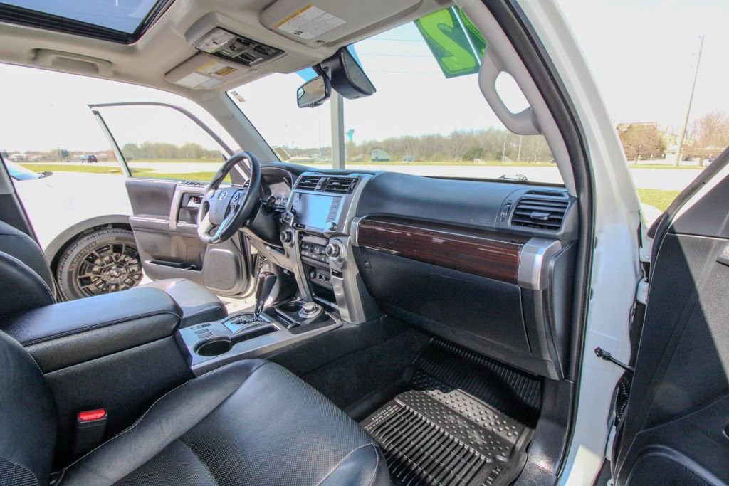 Used 2022 Toyota 4Runner Limited image 17