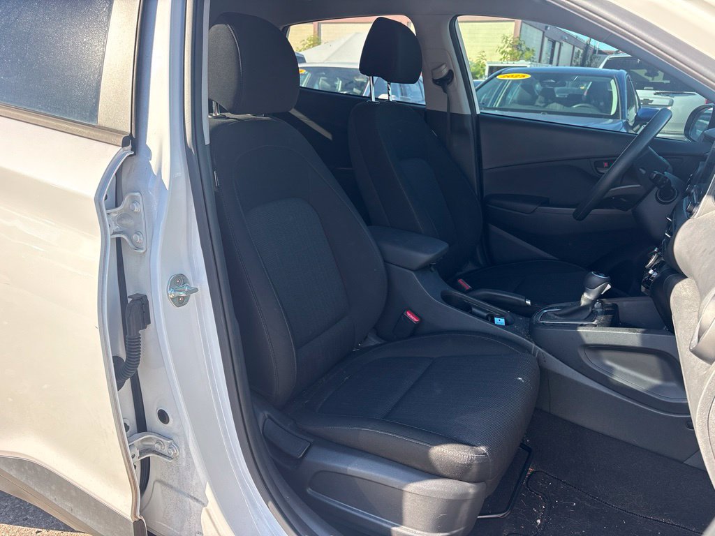 Used 2023 Hyundai Kona SEL FWD image 19