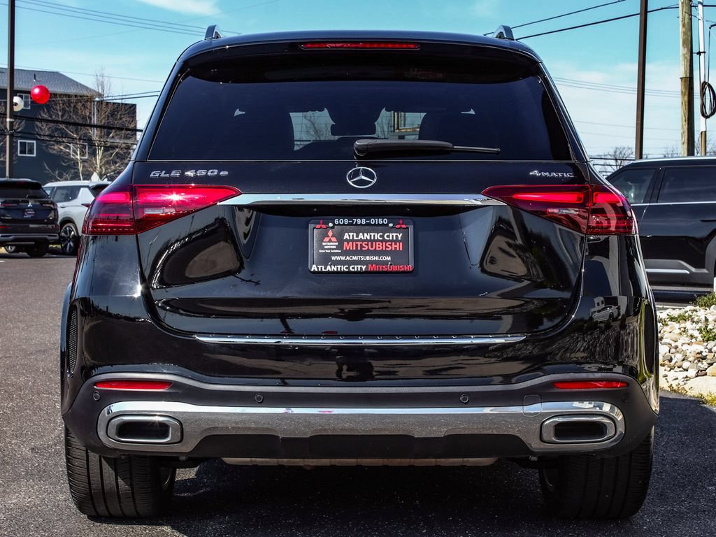 Used 2025 Mercedes-Benz GLE 450e 4MATIC w/ AMG Line Interior image 5