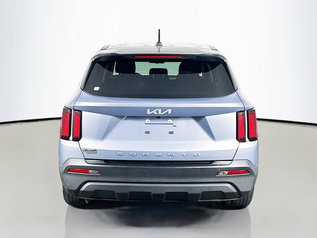 Used 2022 Kia Sorento LX image 6
