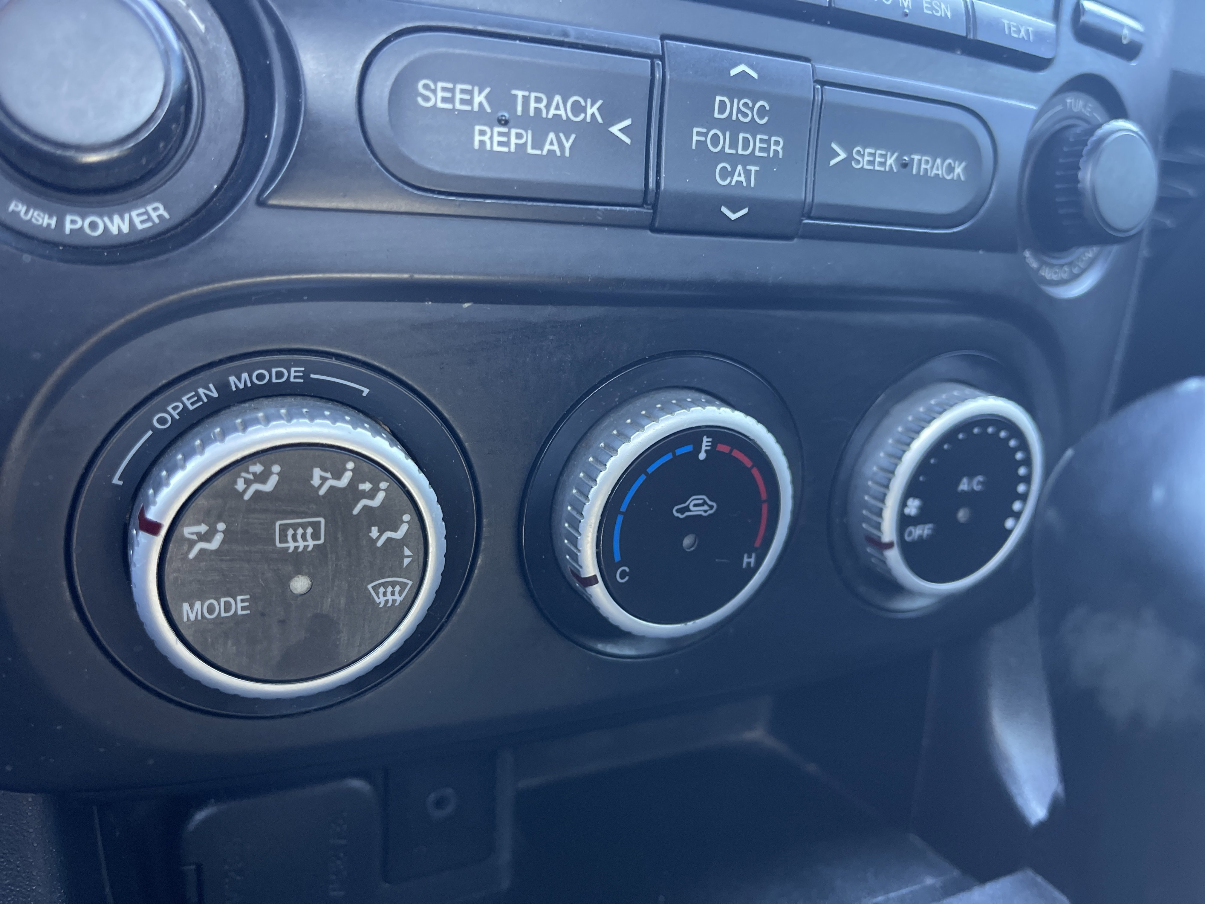 Used 2011 MAZDA MX-5 Miata Touring image 25