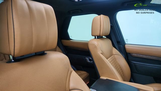 Used 2019 Land Rover Discovery HSE Luxury AWD/4WD image 23