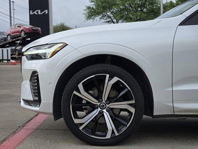 Used 2023 Volvo XC60 B5 Ultimate w/ Protection Package Premier image 10