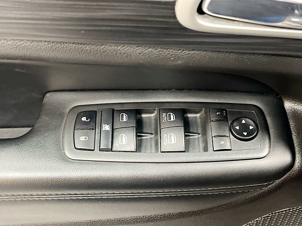 Used 2021 Jeep Grand Cherokee Laredo X AWD/4WD image 18