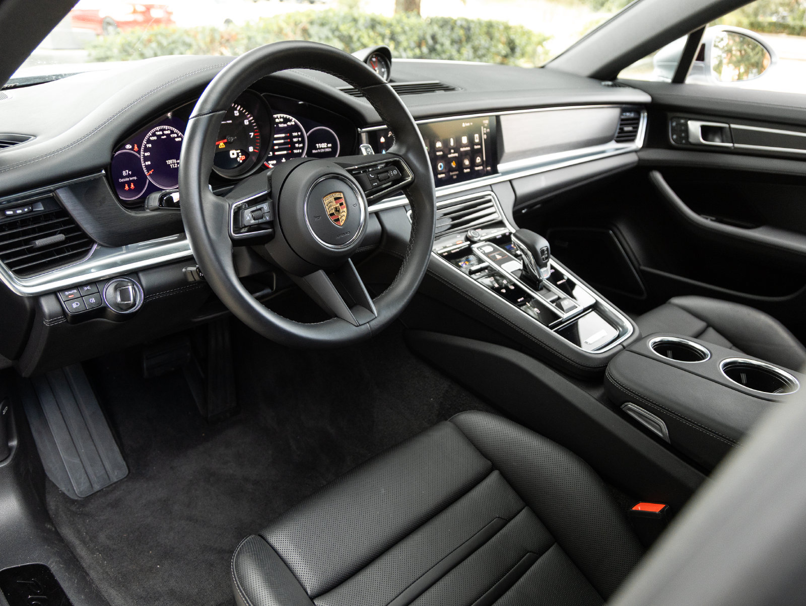 Certified 2023 Porsche Panamera Platinum Edition w/ Assistance Package RWD image 4