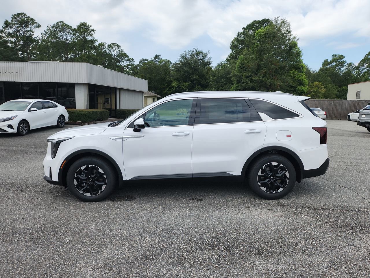 New 2025 Kia Sorento S w/ Panoramic Sunroof Package image 7