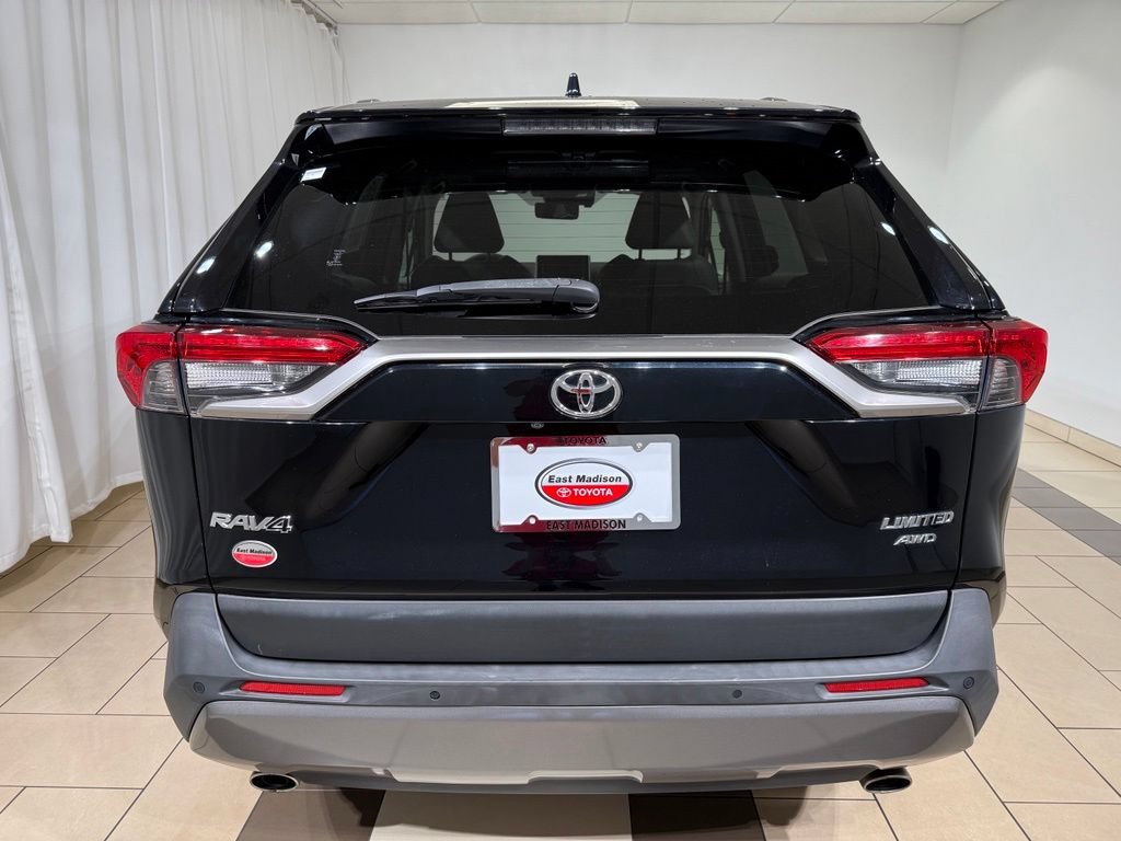 Used 2019 Toyota RAV4 Limited w/ Cold Weather Package AWD/4WD image 4