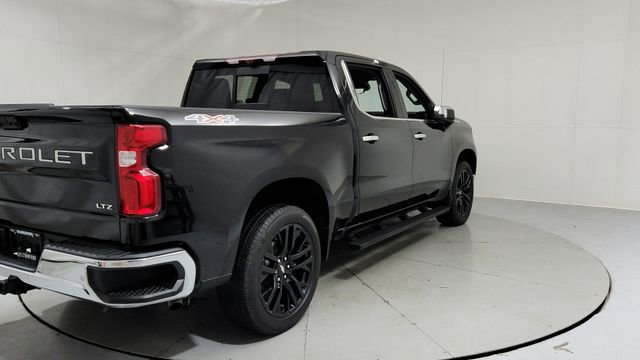 Used 2024 Chevrolet Silverado 1500 LTZ w/ LTZ Premium Package image 5