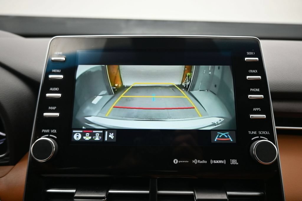 Used 2021 Toyota Avalon Limited w/ Advanced Safety Package FWD image 19