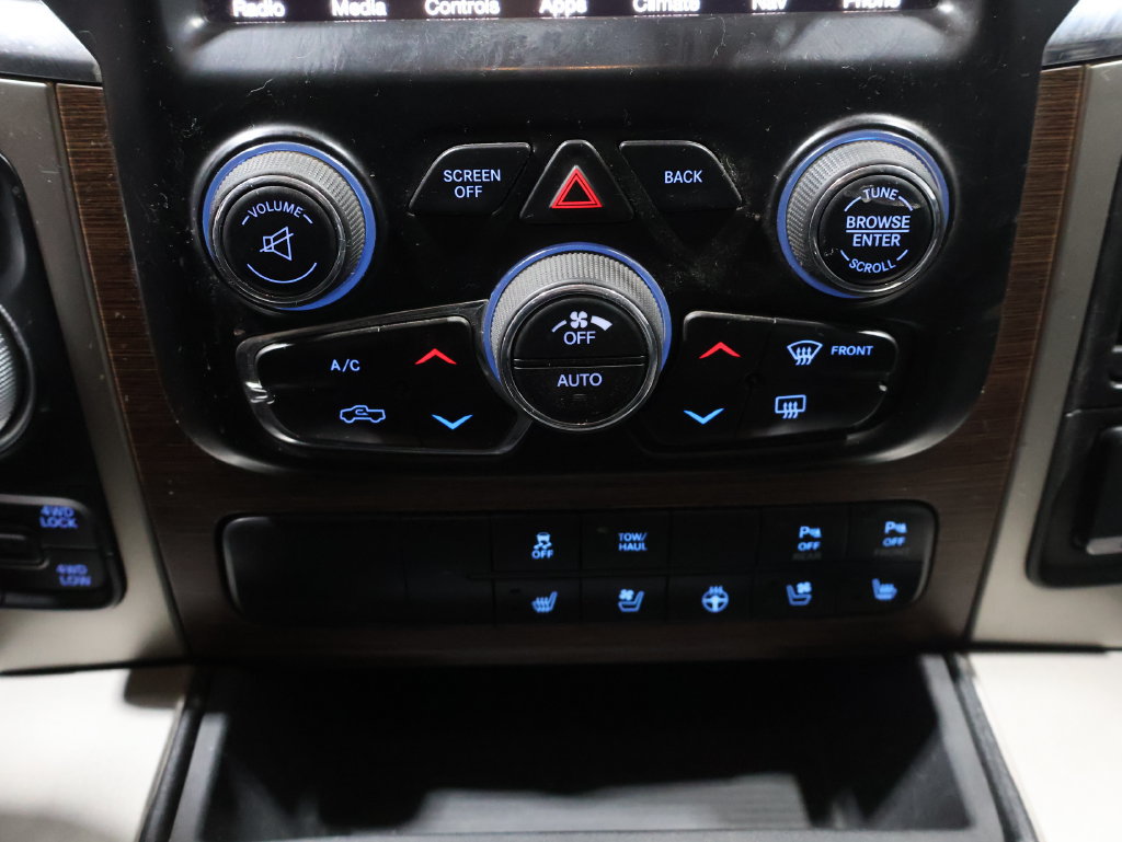Used 2015 RAM 1500 Laramie w/ Convenience Group AWD/4WD image 36