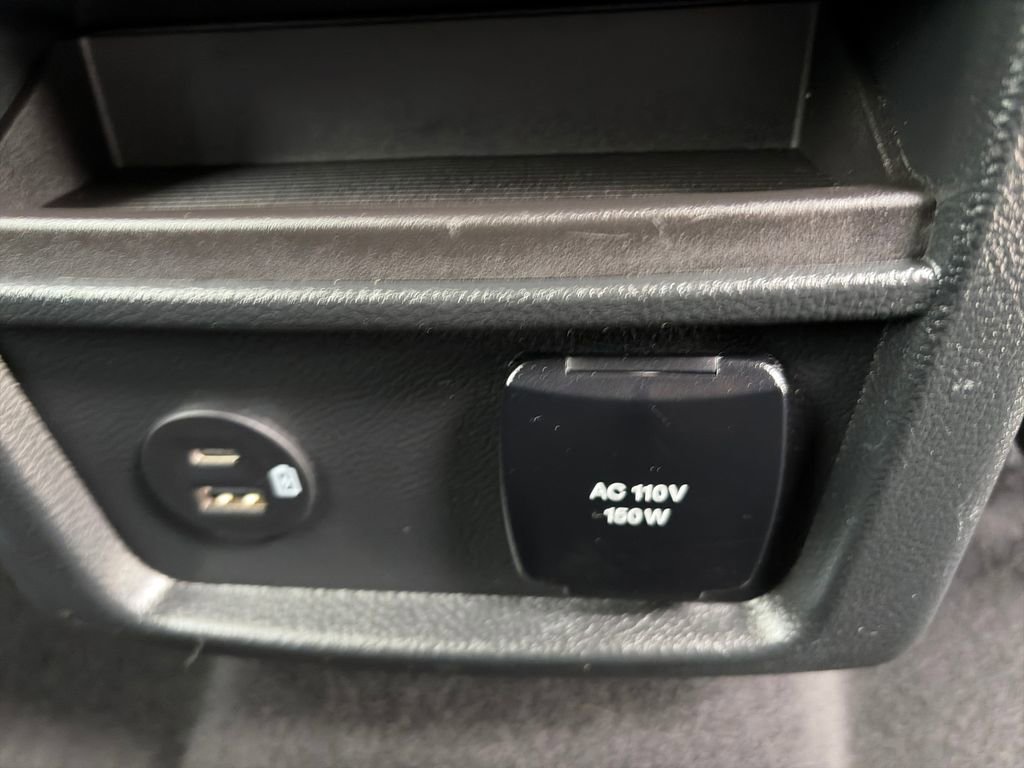 Used 2022 Ford Edge ST-Line AWD/4WD image 35