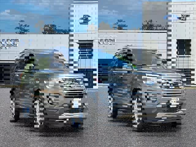 Used 2017 Ford Explorer Limited w/ Equipment Group 301A AWD/4WD image 1