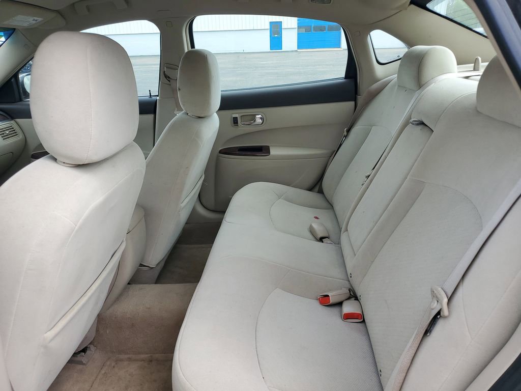 Used 2009 Buick LaCrosse CX FWD image 23
