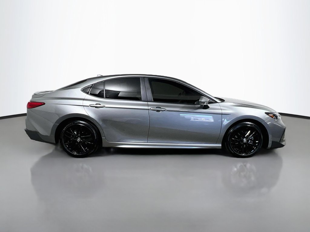 Used 2026 Toyota Camry SE FWD image 2