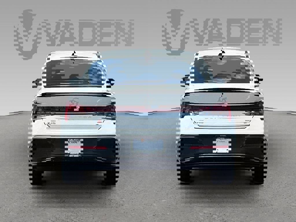 New 2025 Hyundai Elantra SEL image 23