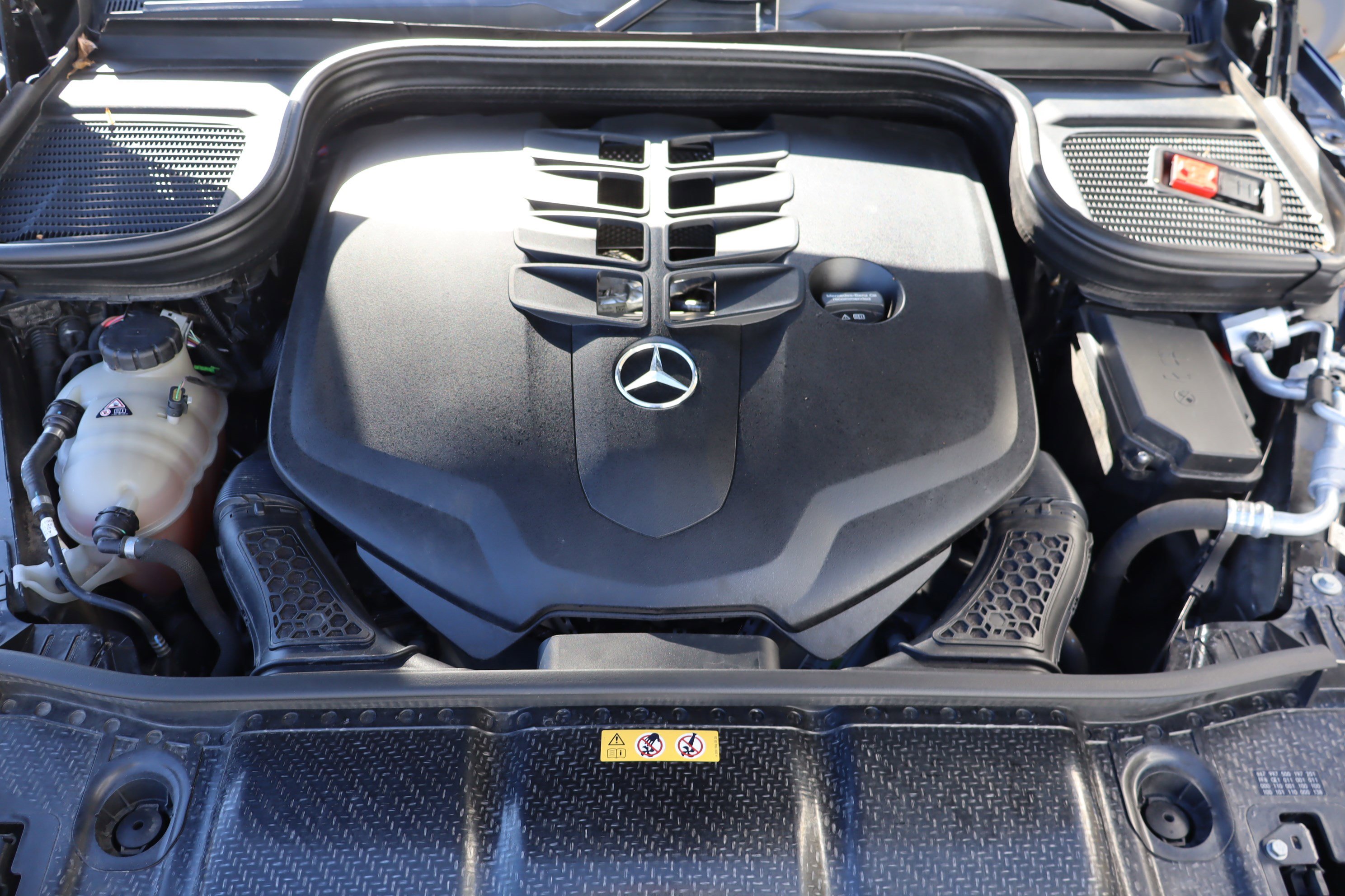 Used 2021 Mercedes-Benz GLS 580 4MATIC image 46