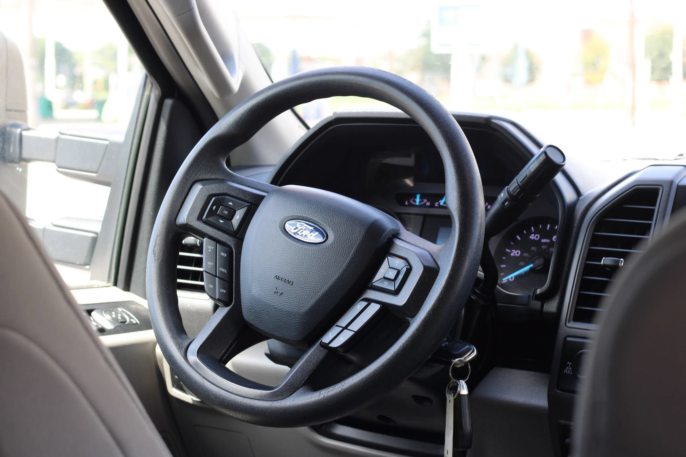 Used 2020 Ford F250 XL w/ STX Appearance Package AWD/4WD image 14