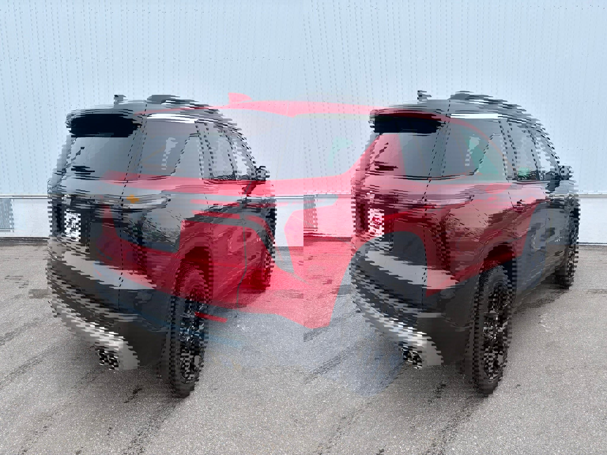 Used 2025 Chevrolet Traverse LT image 7