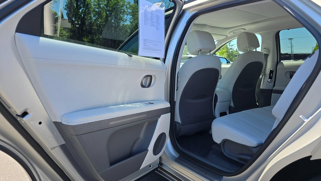 Used 2025 Hyundai Ioniq 5 Limited AWD/4WD image 15