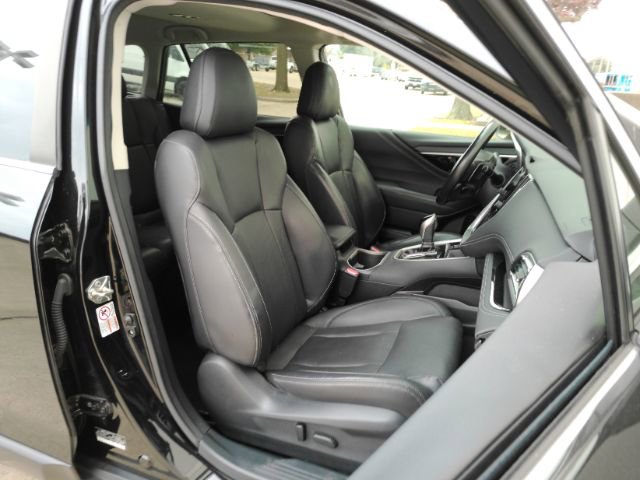 Used 2020 Subaru Outback Limited image 22