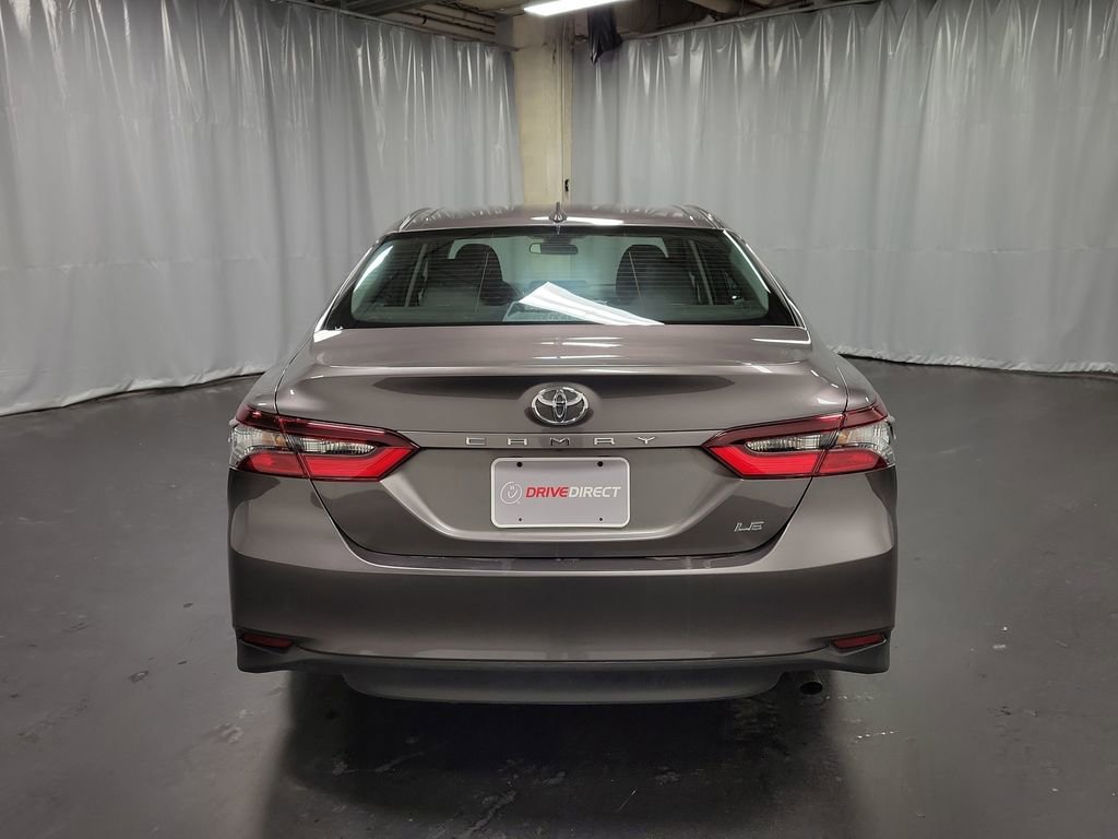 Used 2023 Toyota Camry LE image 7